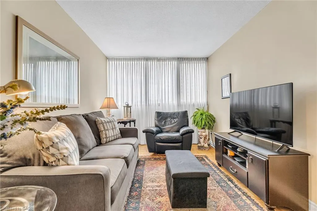 1333 Bloor Street E, #611