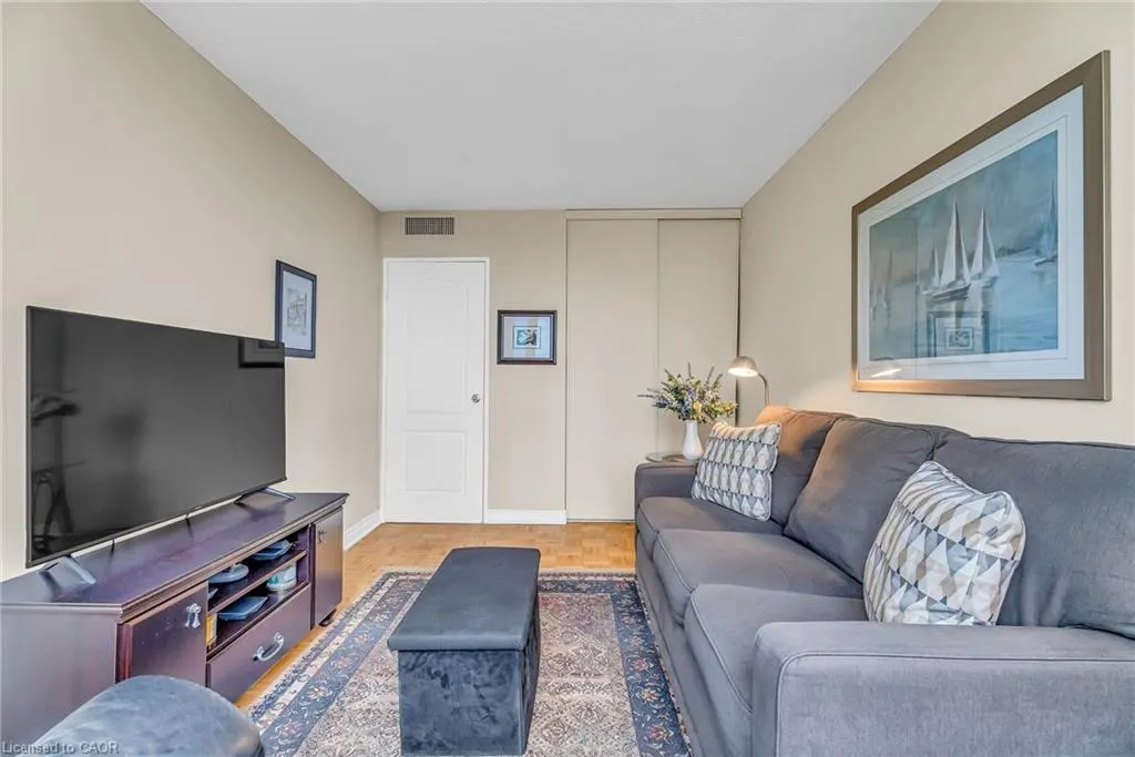 1333 Bloor Street E, #611