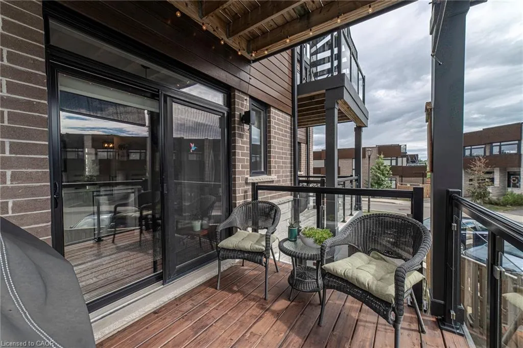 35 Midhurst Heights, #40