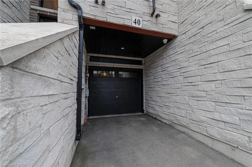 35 Midhurst Heights, #40