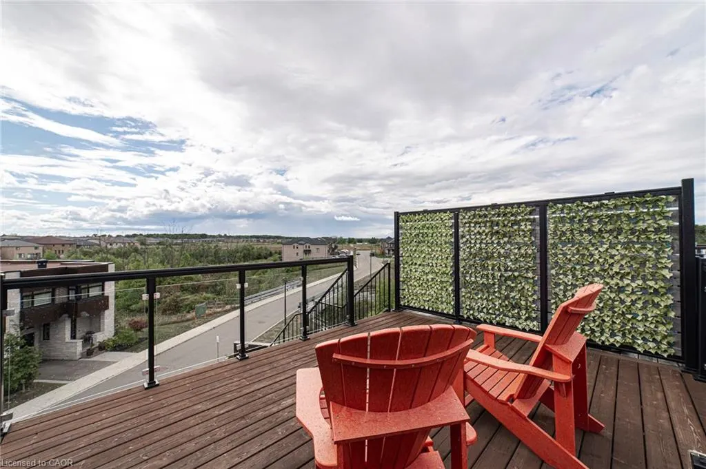 35 Midhurst Heights, #40