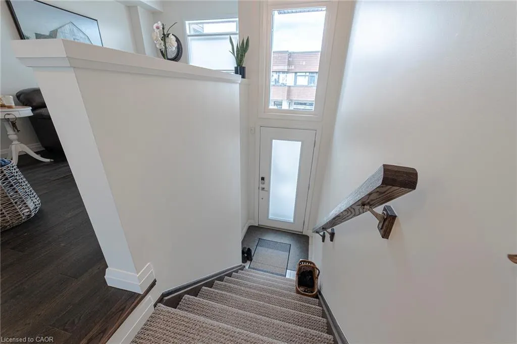 35 Midhurst Heights, #40