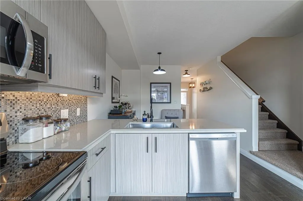35 Midhurst Heights, #40