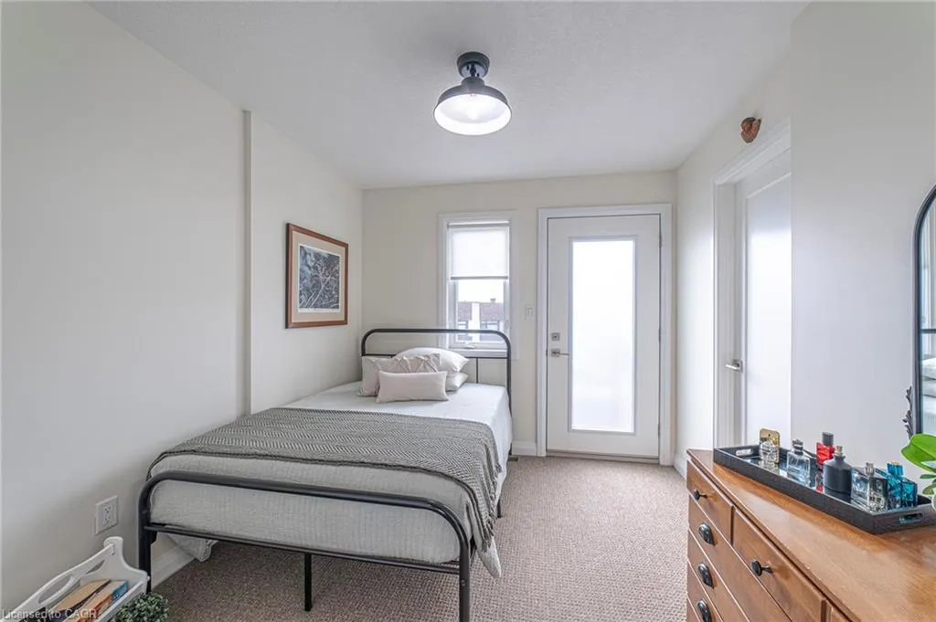35 Midhurst Heights, #40