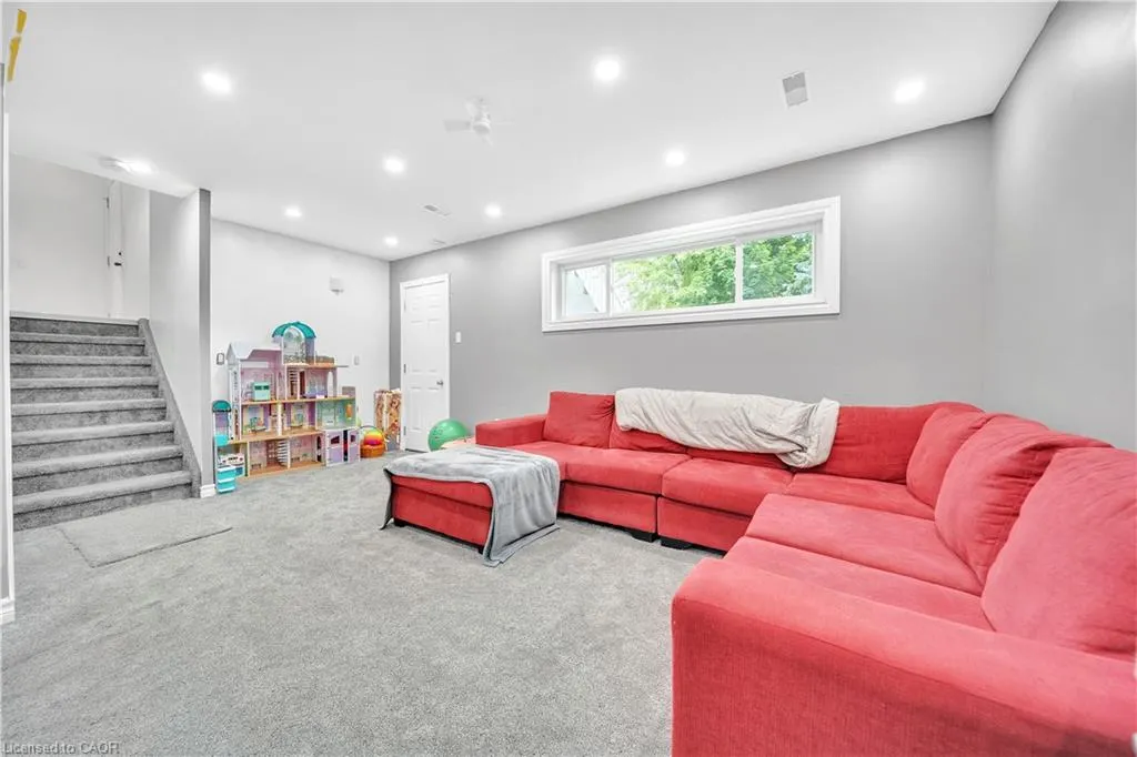 170 Elmslie Place