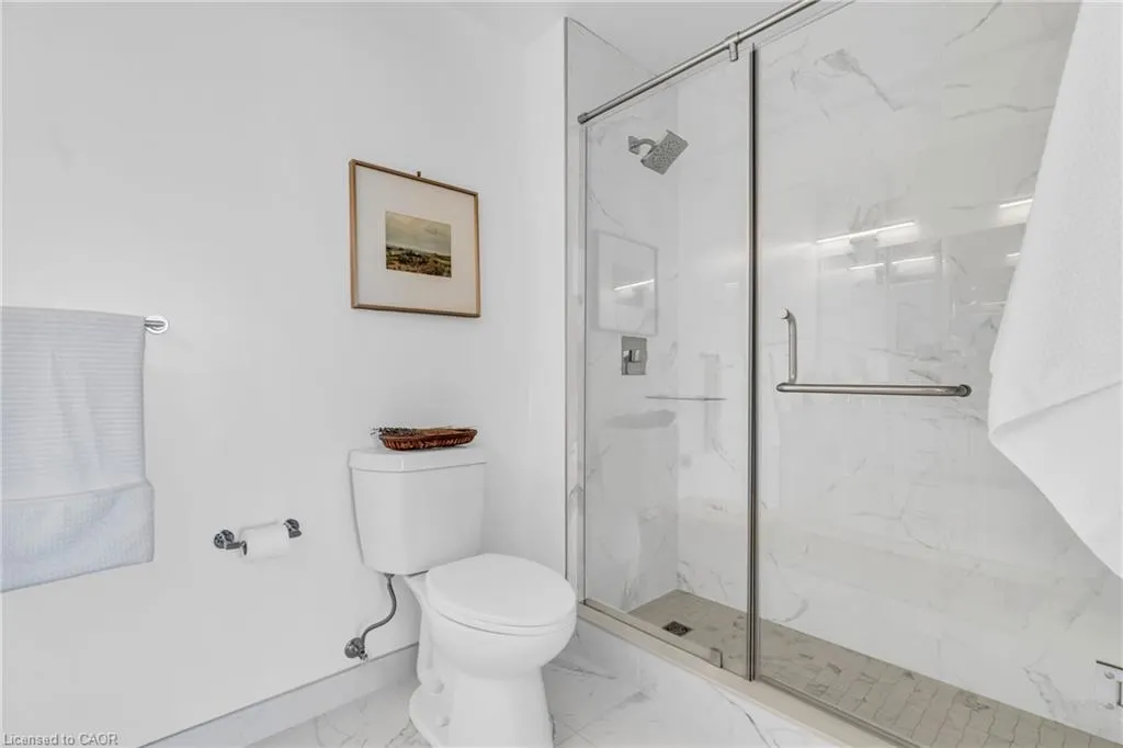 15 Glebe Street, #PH2001