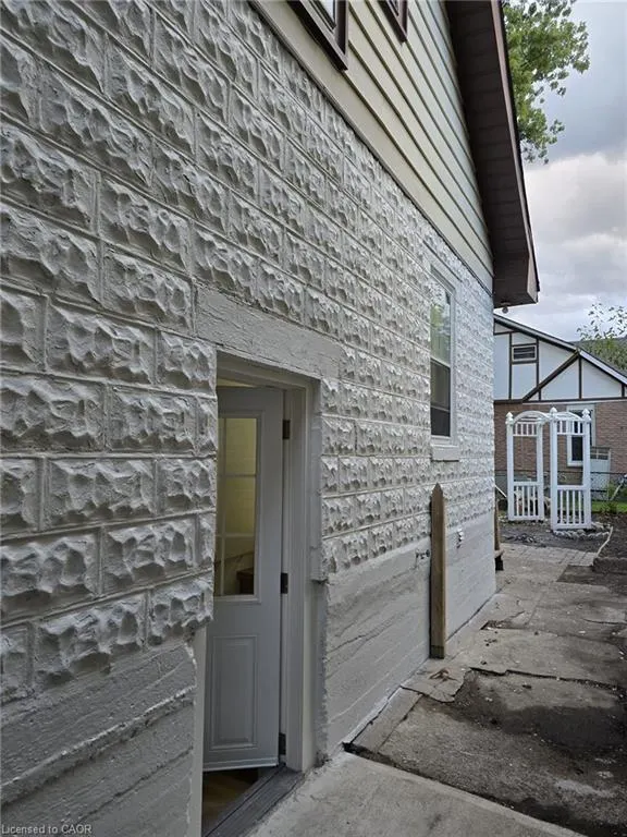 140 Napier Street