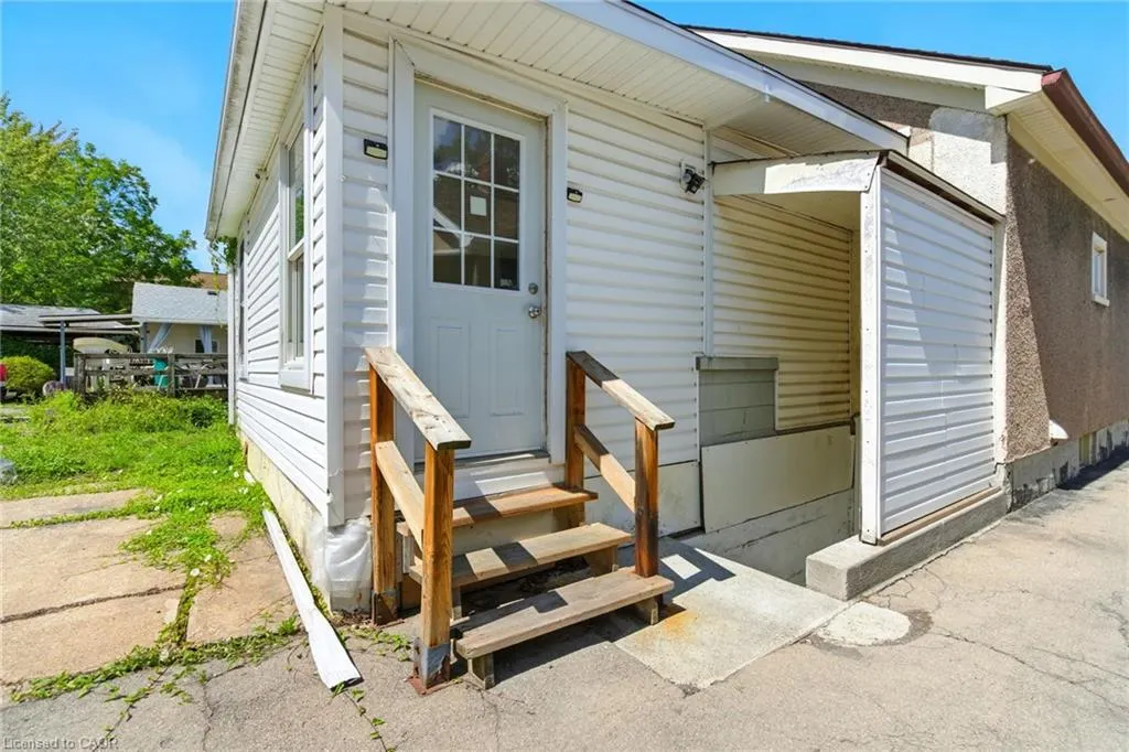 69 Griffith Street