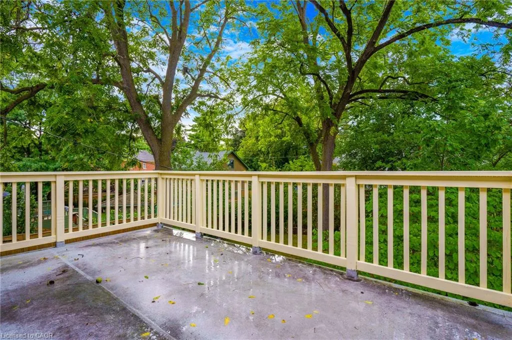 36 Wentworth Avenue