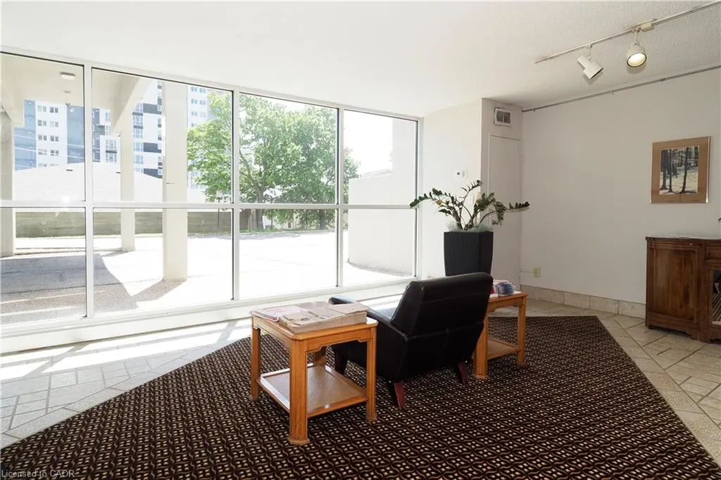 375 King Street N, #1105