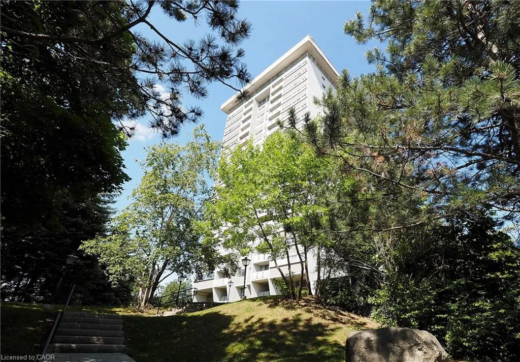 375 King Street N, #1105