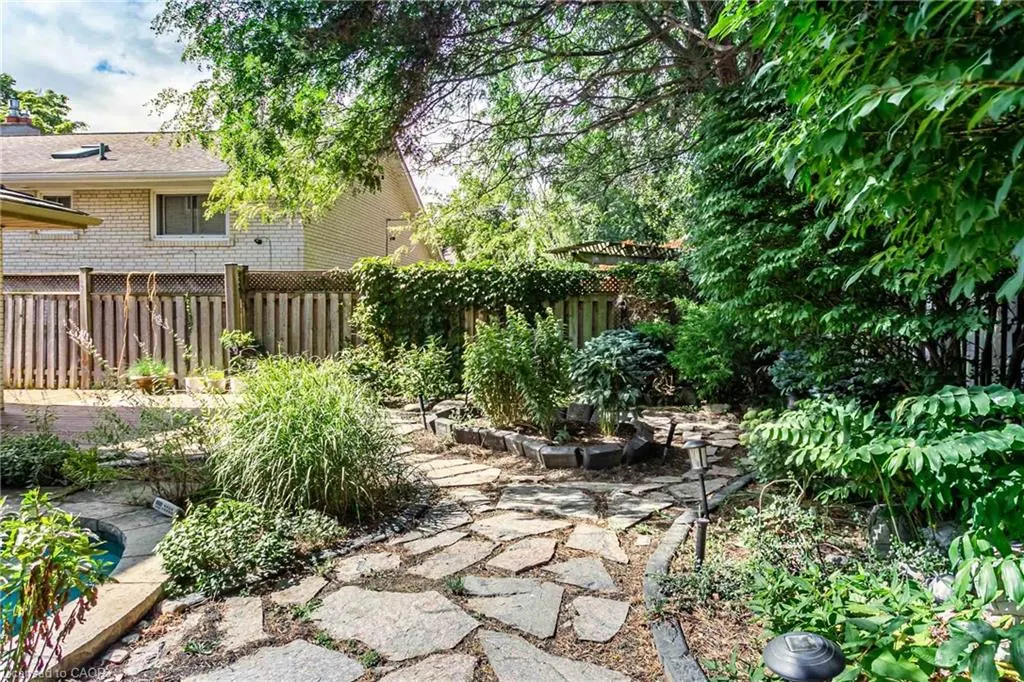 56 Silverthorne Bush Drive