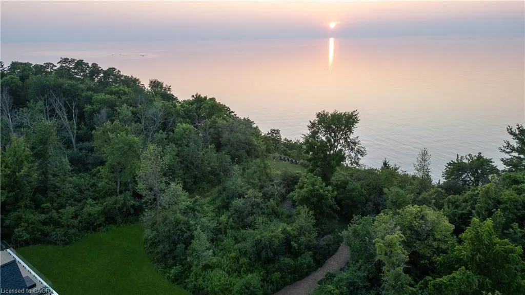 7077 Blue Coast Heights