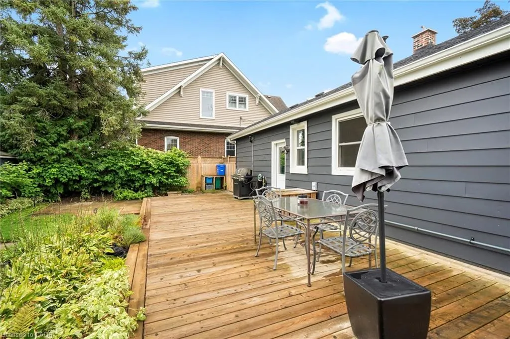 6295 Guelph Line