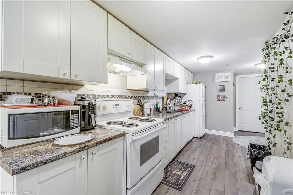 5446 Calvert Place