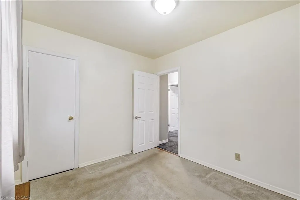 5446 Calvert Place