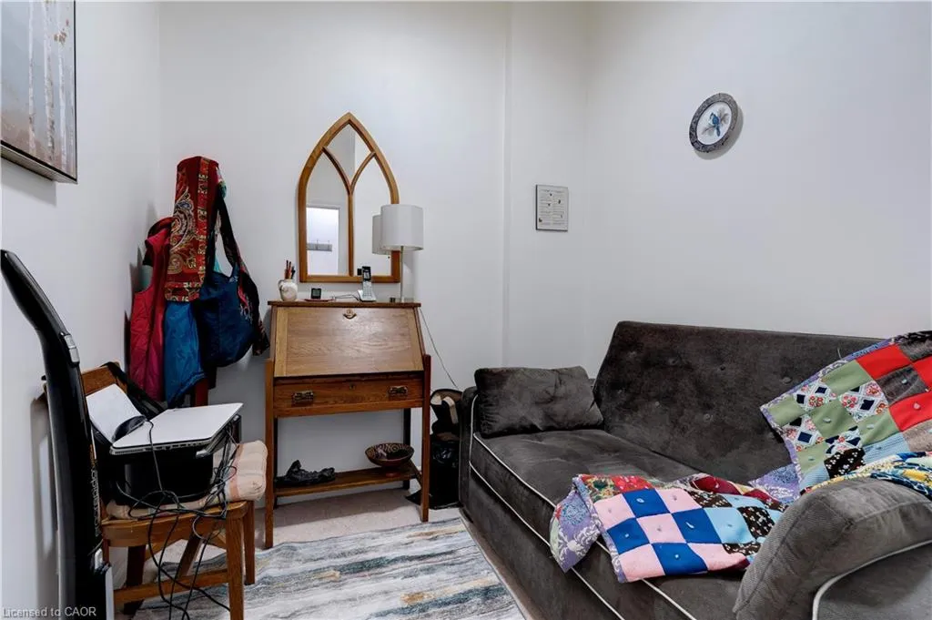 5327 Upper Middle Road, #111
