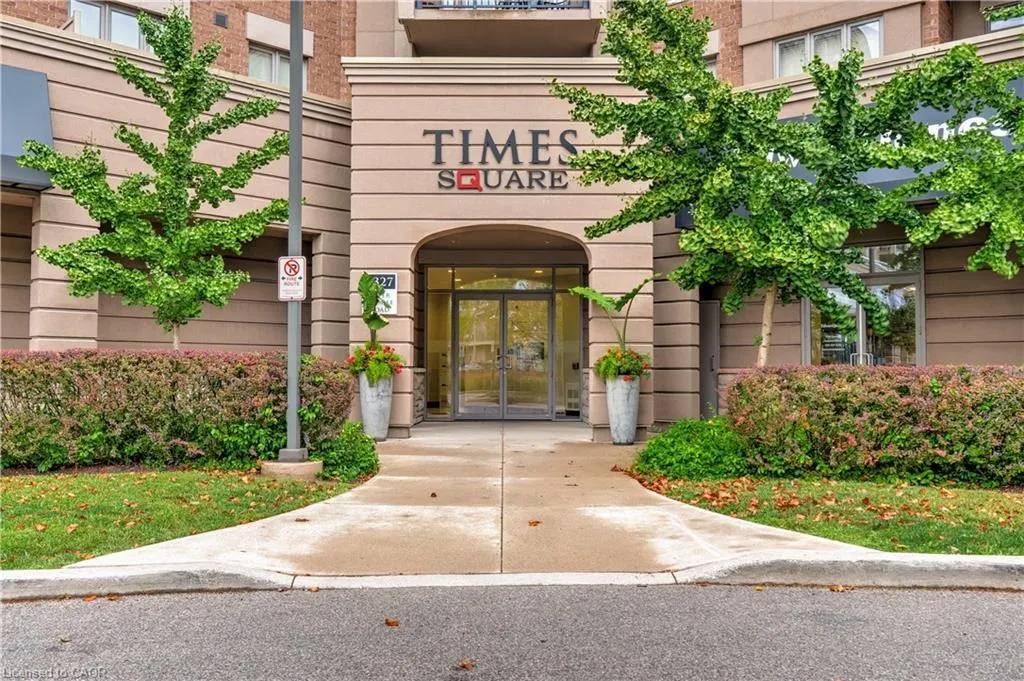 5327 Upper Middle Road, #111