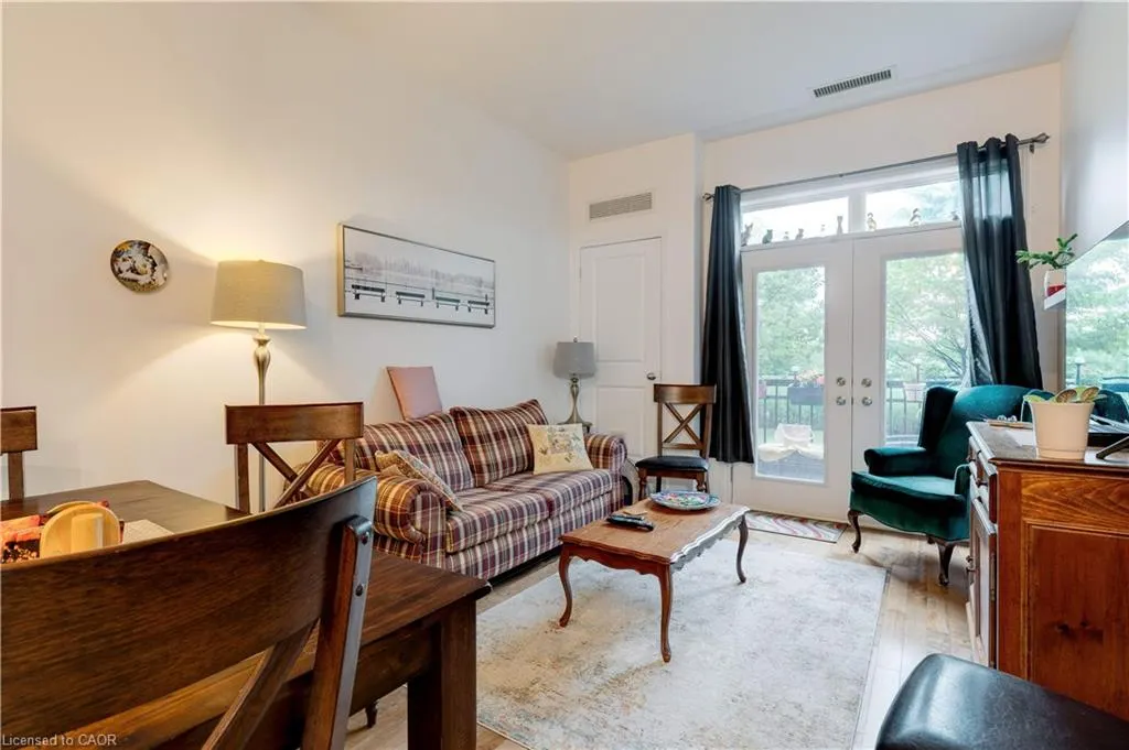 5327 Upper Middle Road, #111