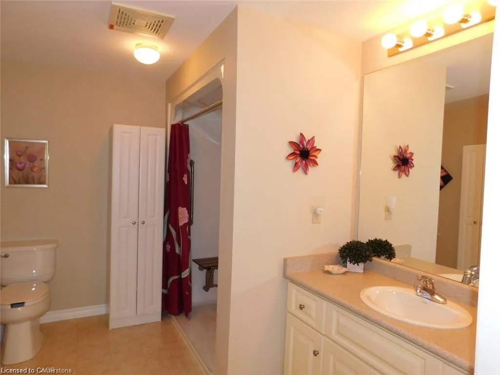 317 Lock Street W, #316