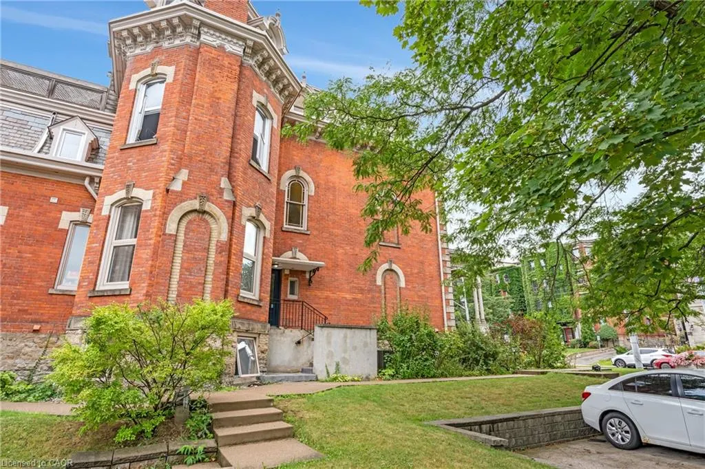 46 Herkimer Street, #2