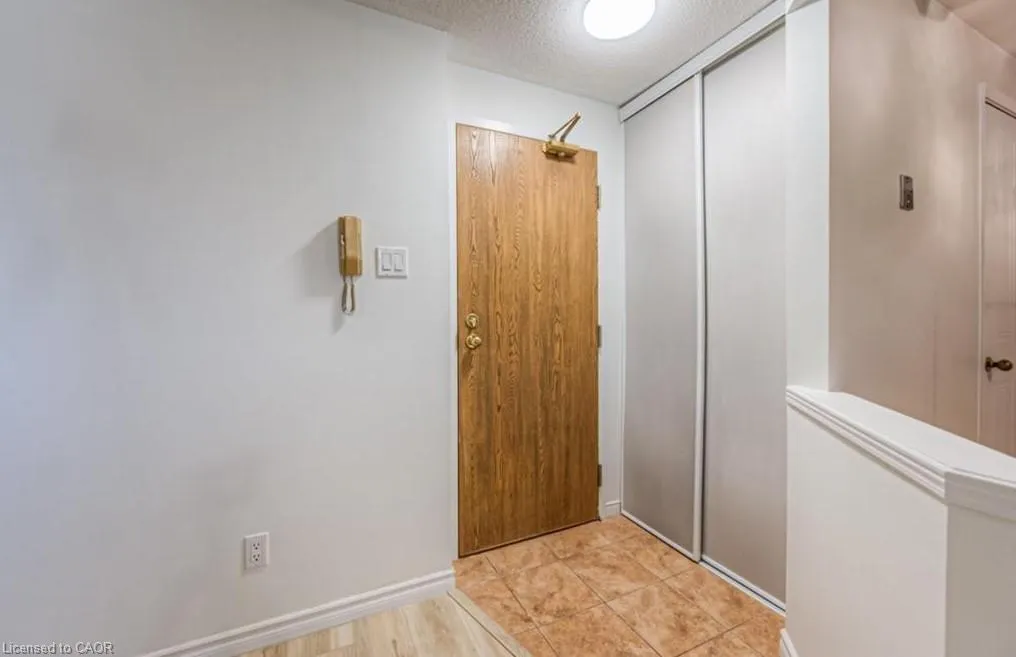 565 Greenfield Avenue, #703