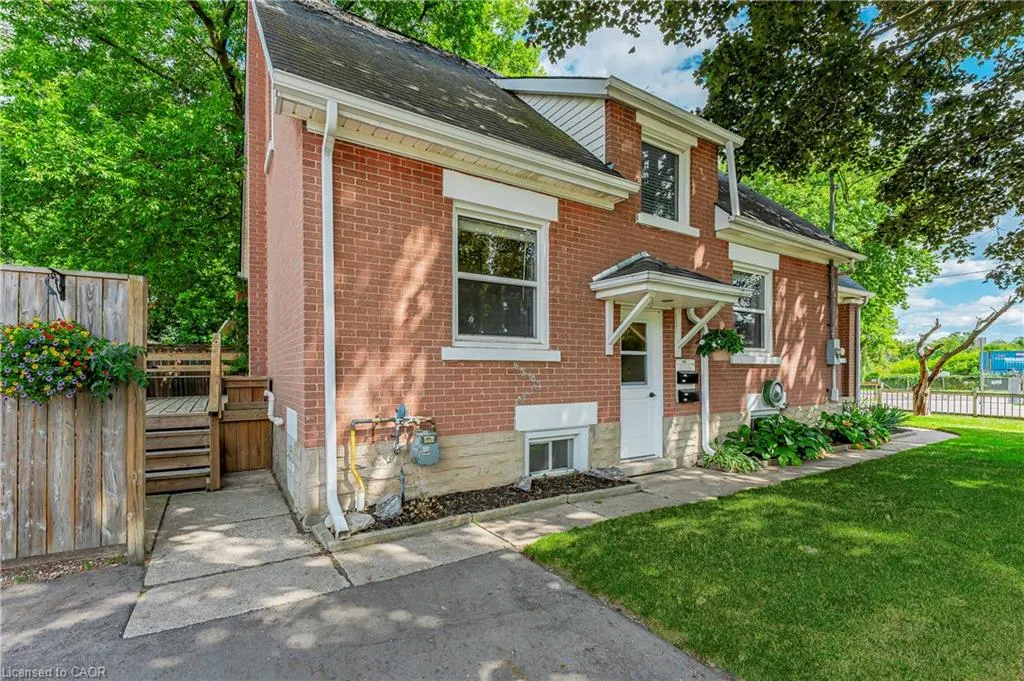 854 Guelph Street