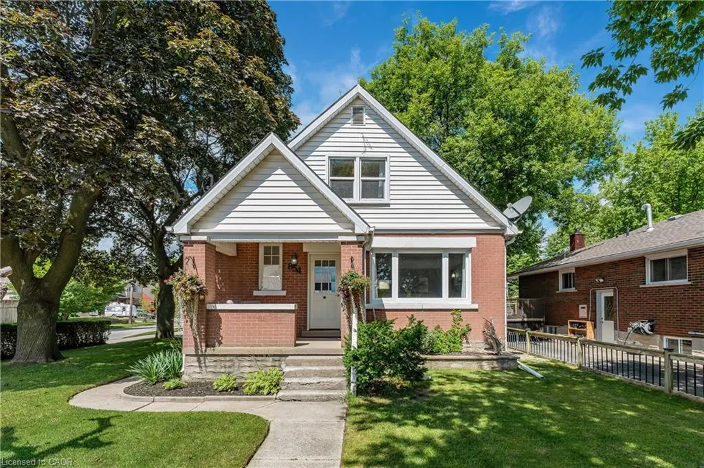 854 Guelph Street