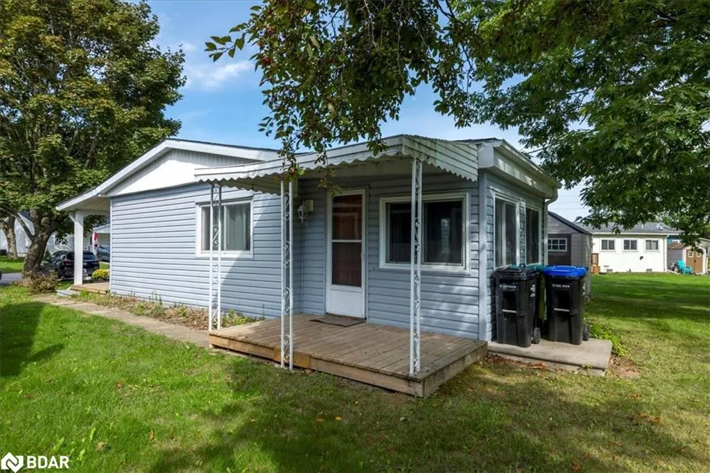 7 Flora Court