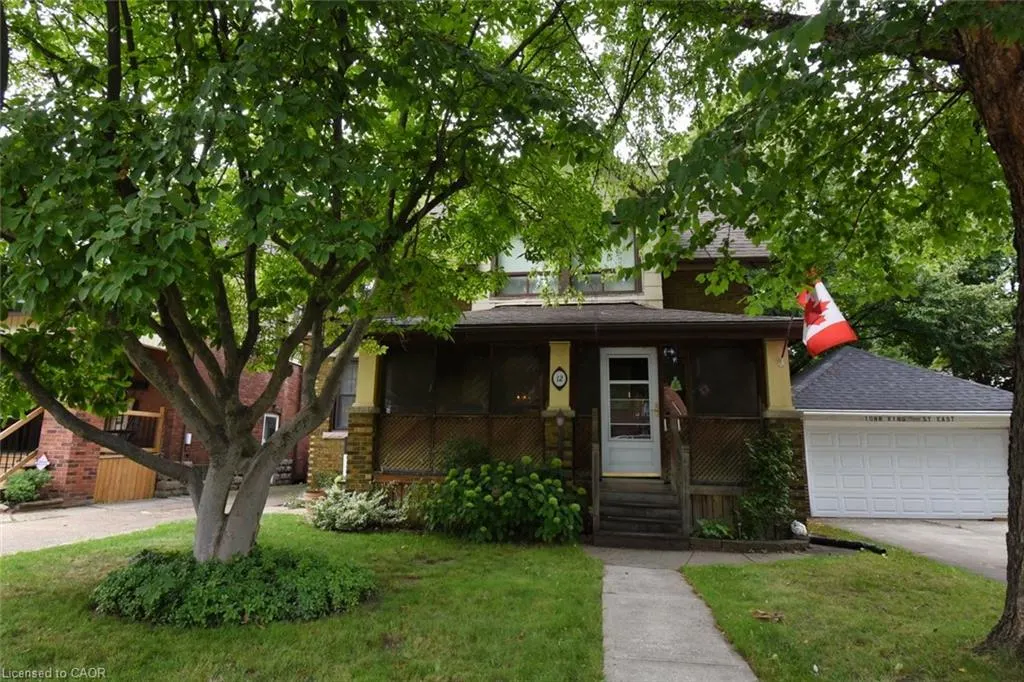12 Leinster Avenue S