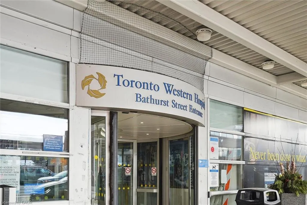 290 Bathurst Street