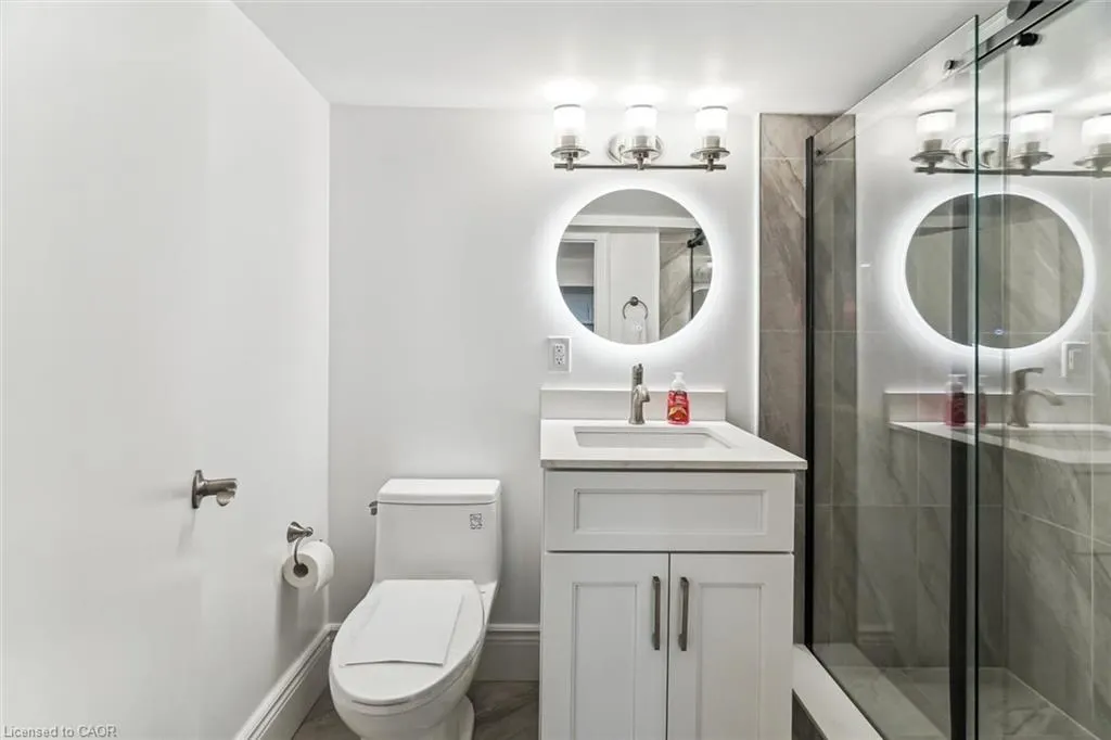 290 Bathurst Street