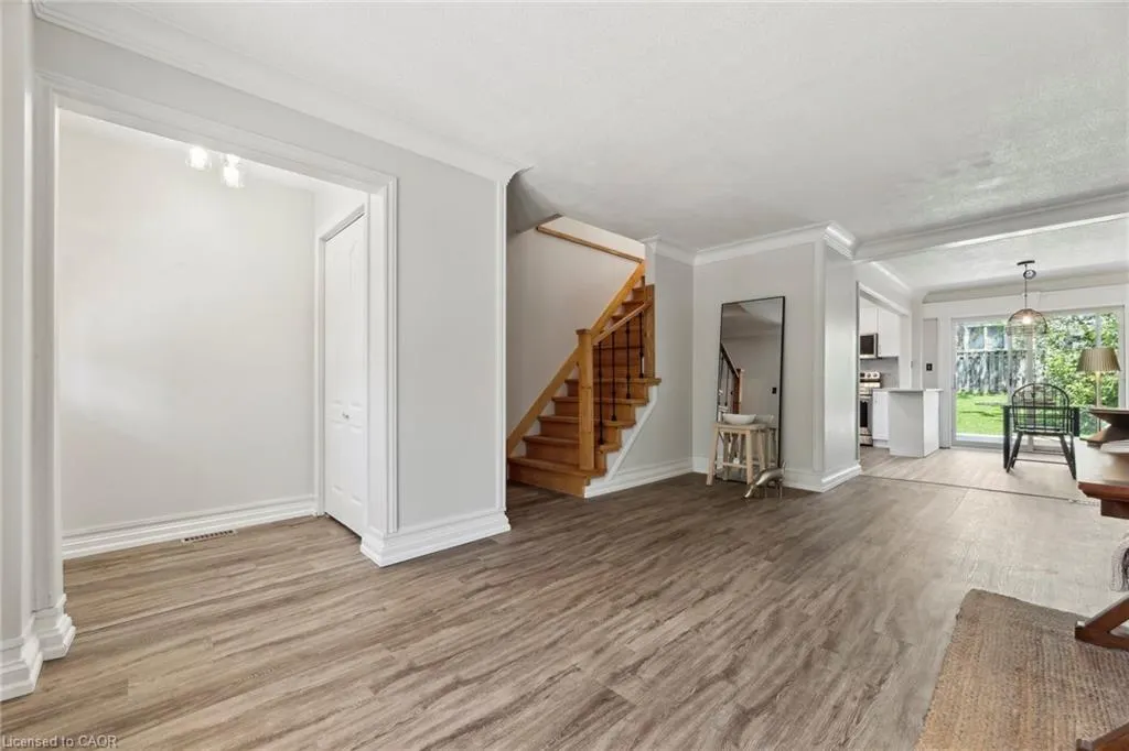 647 Balsam Crescent