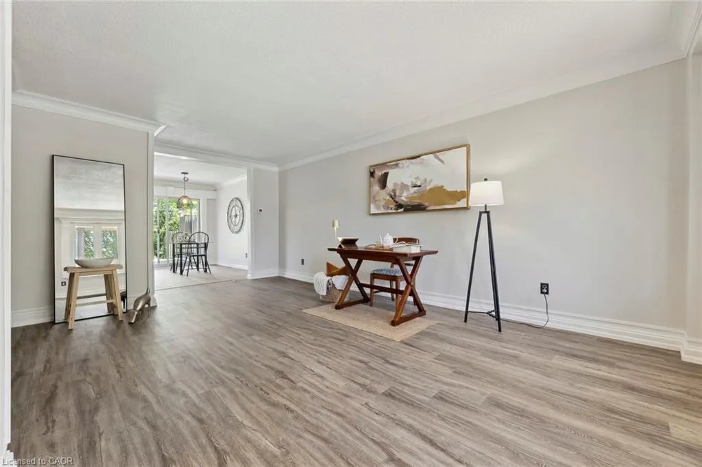 647 Balsam Crescent