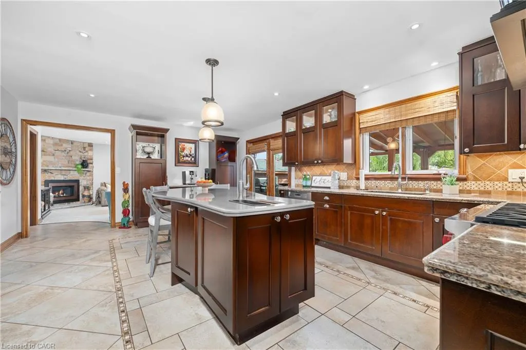22 Wendakee Drive