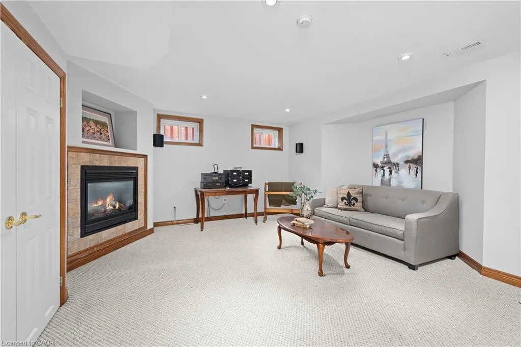 22 Wendakee Drive