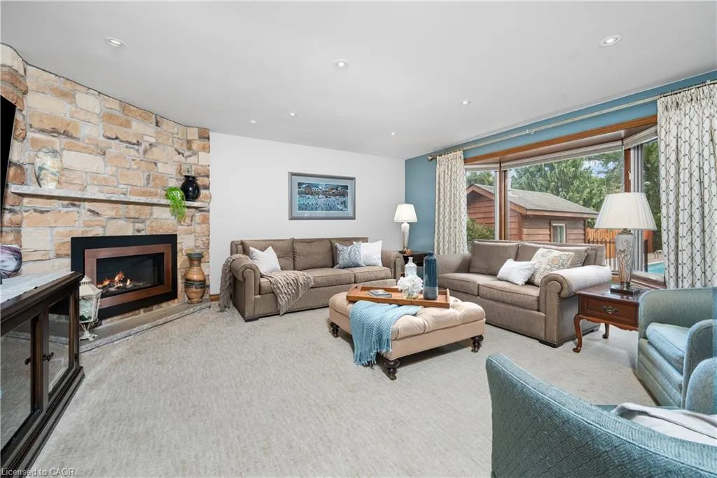22 Wendakee Drive