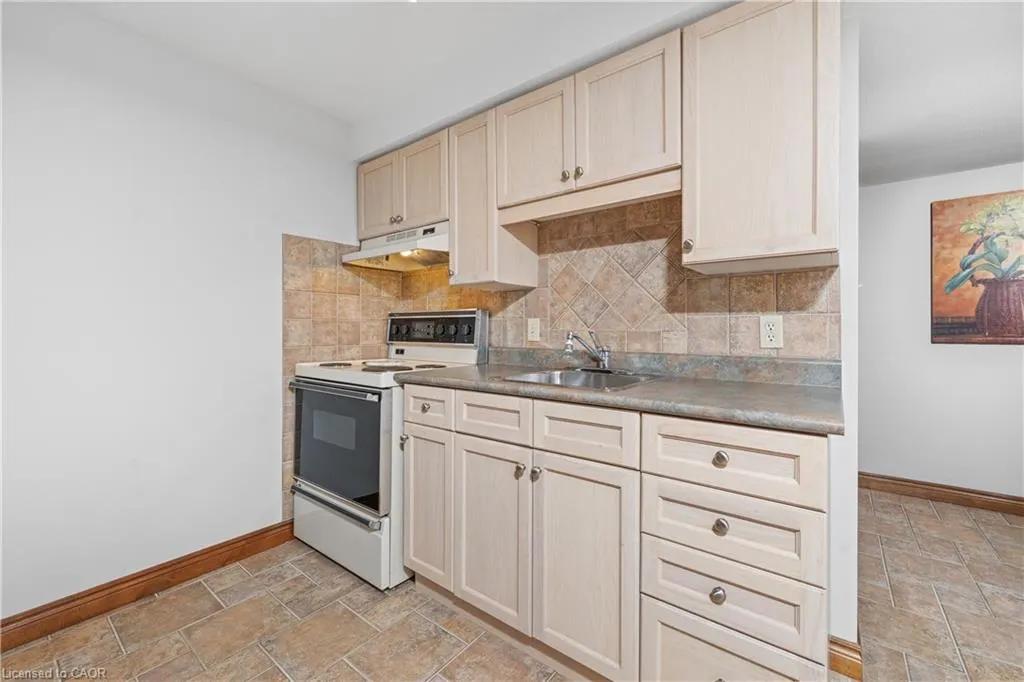 22 Wendakee Drive