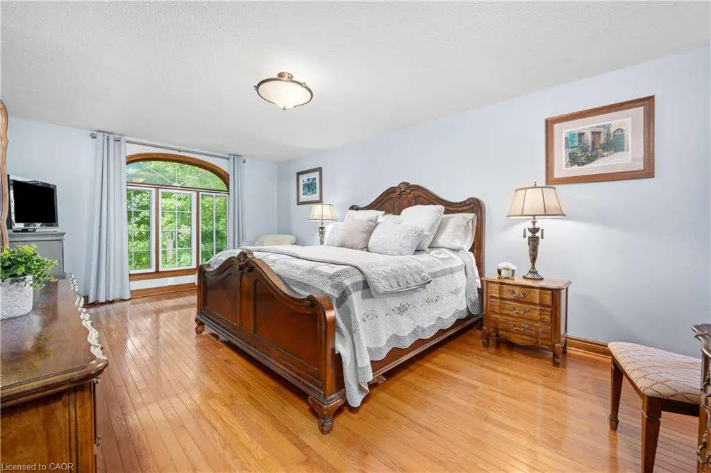 22 Wendakee Drive