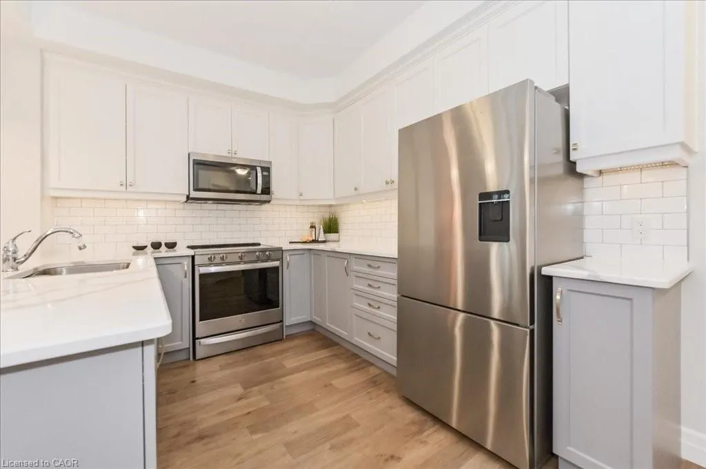 19 Stumpf Street, #103