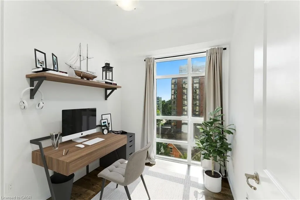 81 Robinson Street, #709