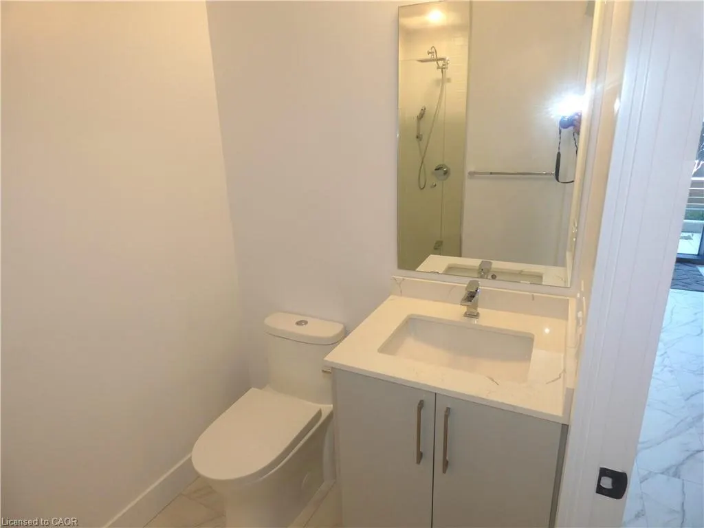 2450 Old Bronte Road, #112