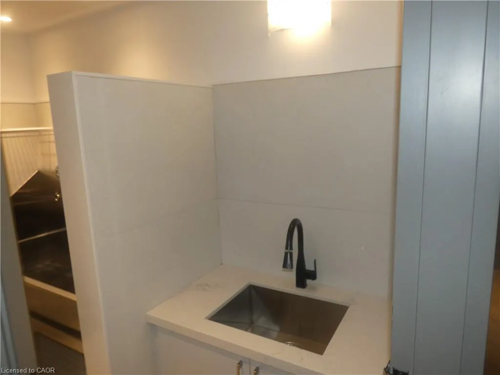 2450 Old Bronte Road Road, #112