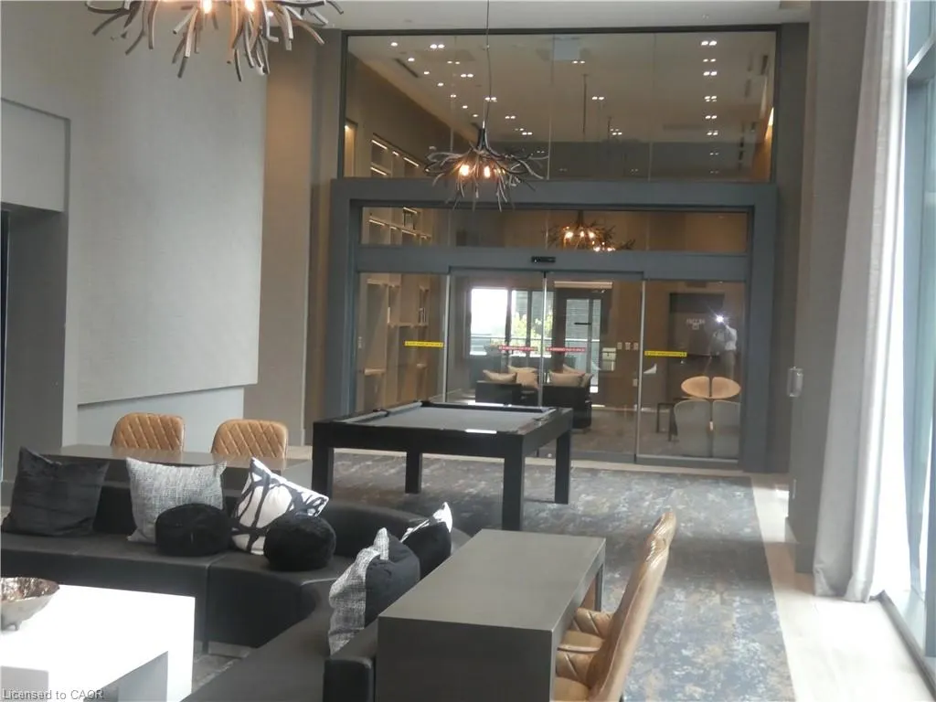 2450 Old Bronte Road, #112