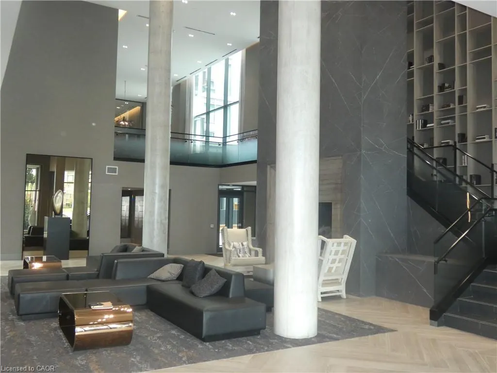 2450 Old Bronte Road Road, #112