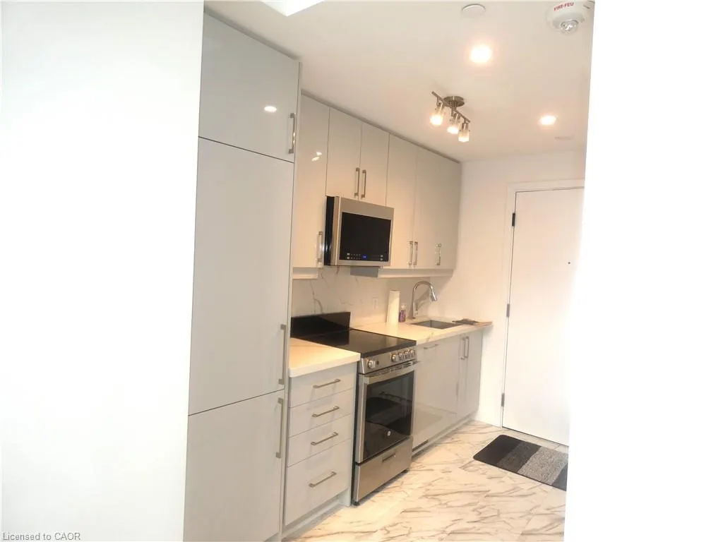 2450 Old Bronte Road Road, #112