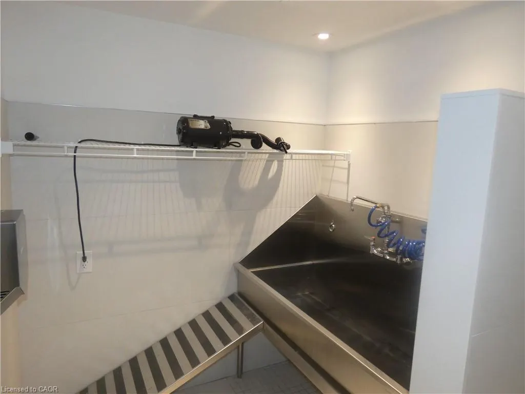 2450 Old Bronte Road, #112