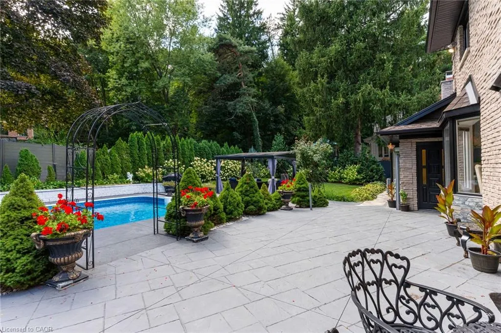 28 Stonegate Drive