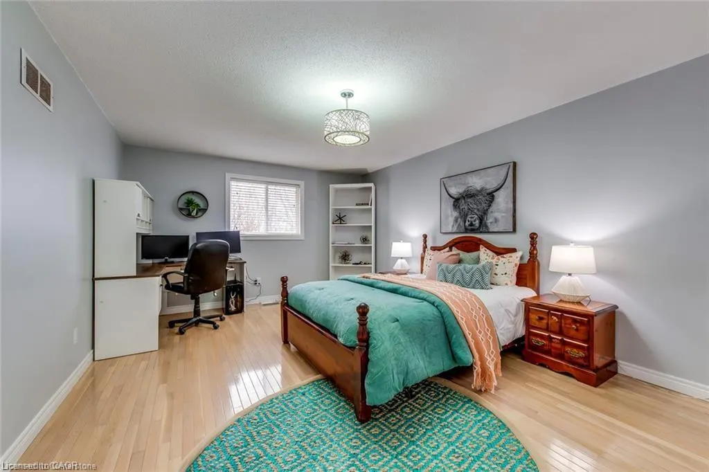 39 Thoroughbred Boulevard