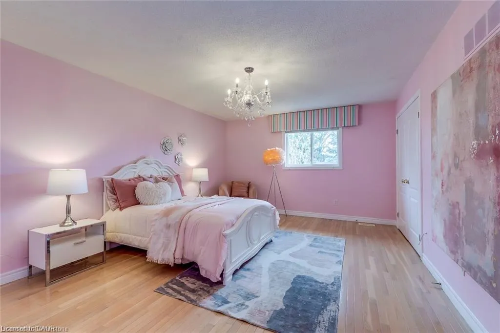 39 Thoroughbred Boulevard